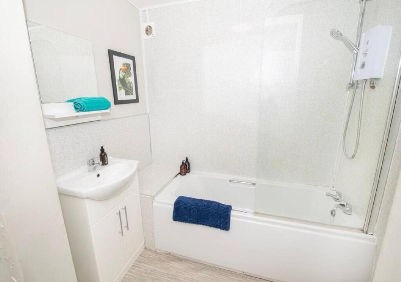 Cormorant - Beautiful 2 Bed Apartment With Sea Views Old Town Скарборо Екстер'єр фото